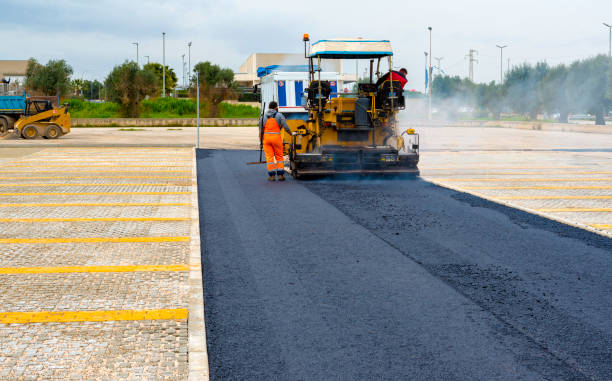 Best Residential Driveway Paver Services  in Lincolnia, VA